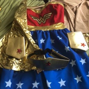 Adult WONDER WOMAN costume with accessories